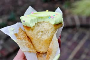 Baked & Wired in Washington, DC - The best cupcakes in Washington DC! Try the Vanilla Vanilla, Karen's Birthday, Strawberry Cupcake, or Tessita! Eat them by the Waterfront or by the C&O Canal Lock.