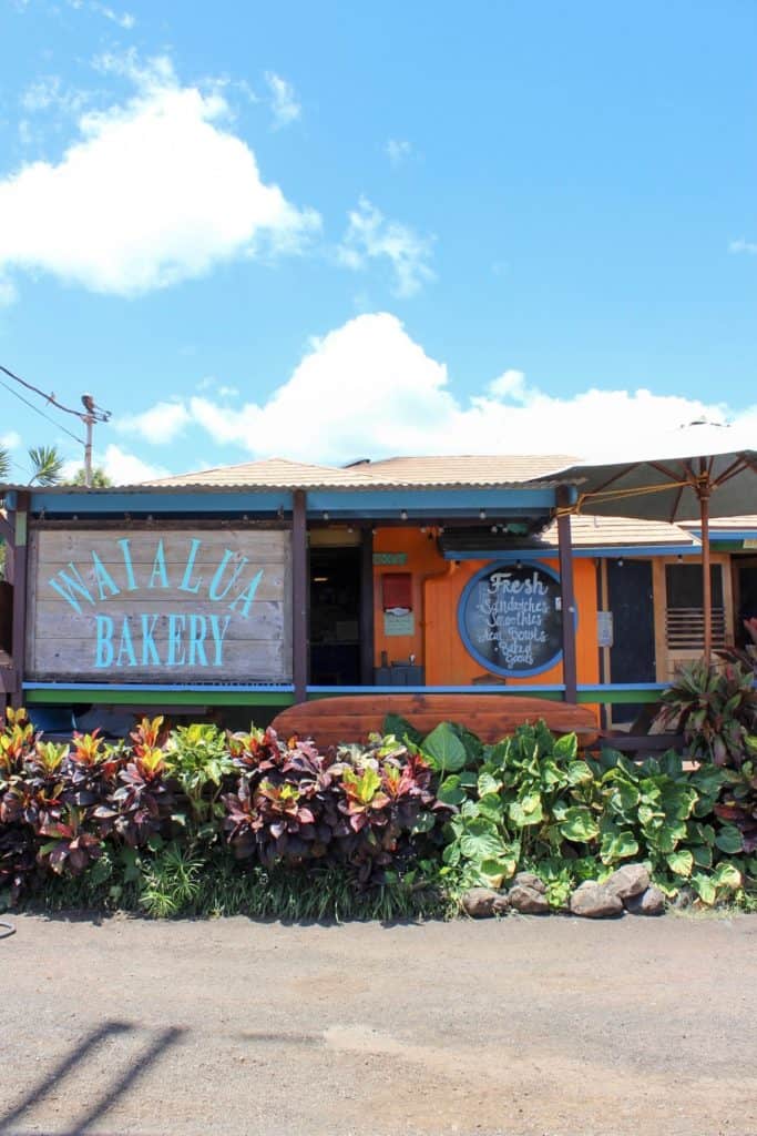 Waialua Bakery & Juice Bar sits cozy in the heart of the historic surf town of Hale'iwa and is one of my favorite restaurants for healthy & fresh options!