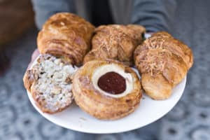 Top 8 spots for the best brunch in Orange County. Crema Cafe and Artisan Bakery in Seal Beach serves delicious breakfast and brunch dishes with European inspired flair. Full post at femalefoodie.com.