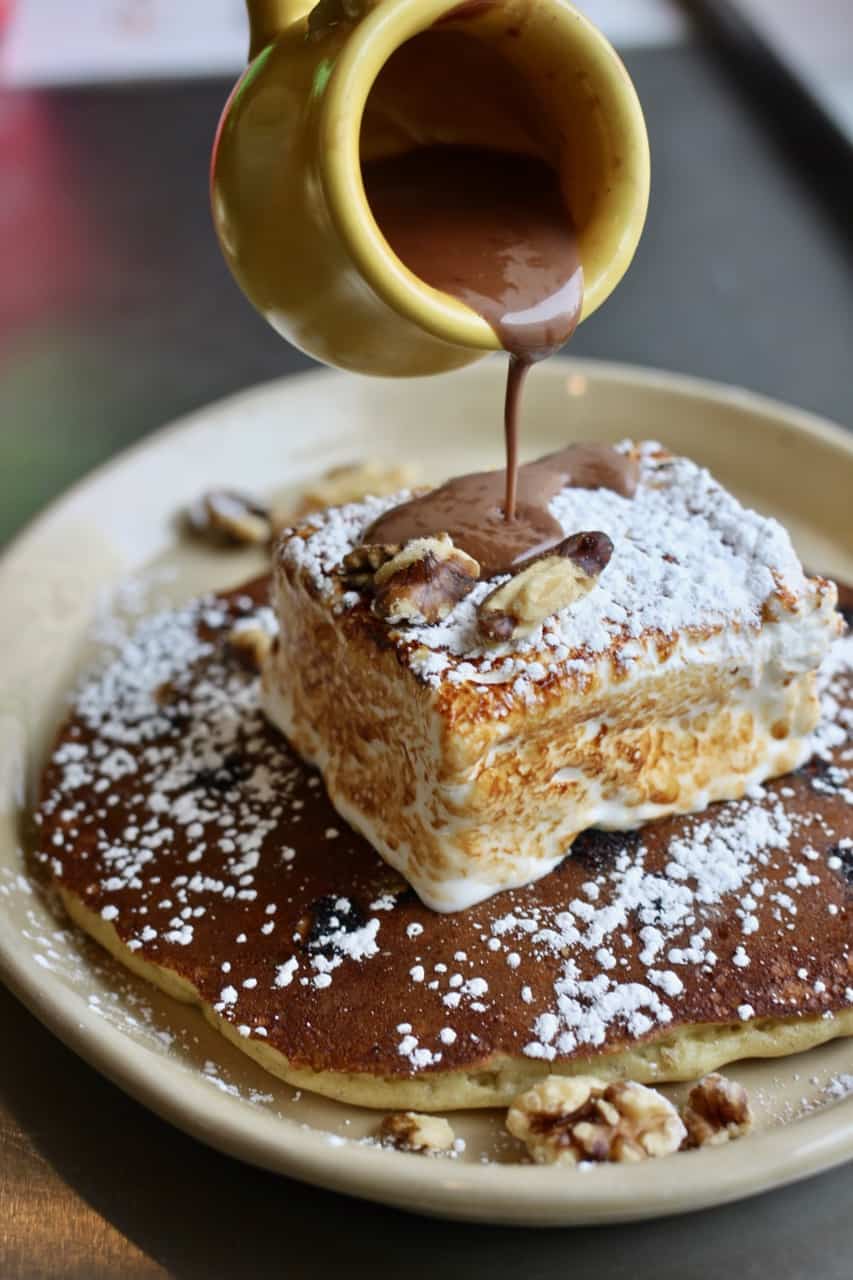 The ultimate guide to the best breakfast and brunch in Austin! Featuring 20 different restaurants that serve up the absolute best early bites in town.