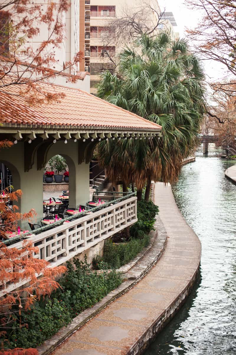 The five best San Antonio Riverwalk restaurants (that aren't tourist traps) in one of the most unique places in the country.