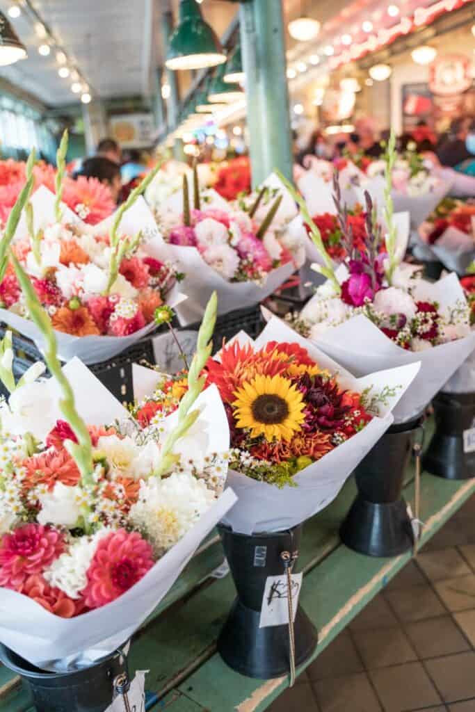 Pike Place Market: fresh flowers