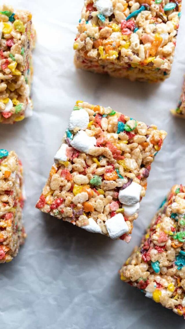 Make these Fruity Pebbles Rice Krispies Treats for the big game next weekend. 🏈🎉🌟  Inspired by @omashideaway (one of our fav restaurants in Portland), this addicting dessert is minimalist, buttery, and the perfect end to a great meal.  Get the full recipe on femalefoodie.com (click our “recipes” link in bio or Google “female foodie fruity pebbles” and it will come right up.)!  #femalefoodie #femalefoodierecipe #ricekrispietreats #ricekrispiestreats #fruitypebbles #superbowlfood